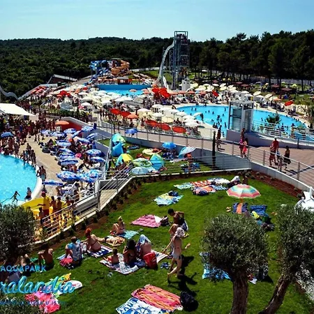 Apartment In Novigrad/Istrien 9573 아파트 Novigrad Istria